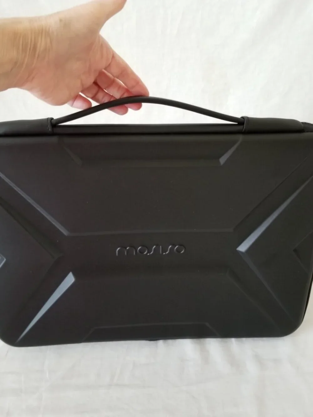 New in Box! Mosiso Rigid Shell Waterproof Laptop Computer Carrying Case w/Handle